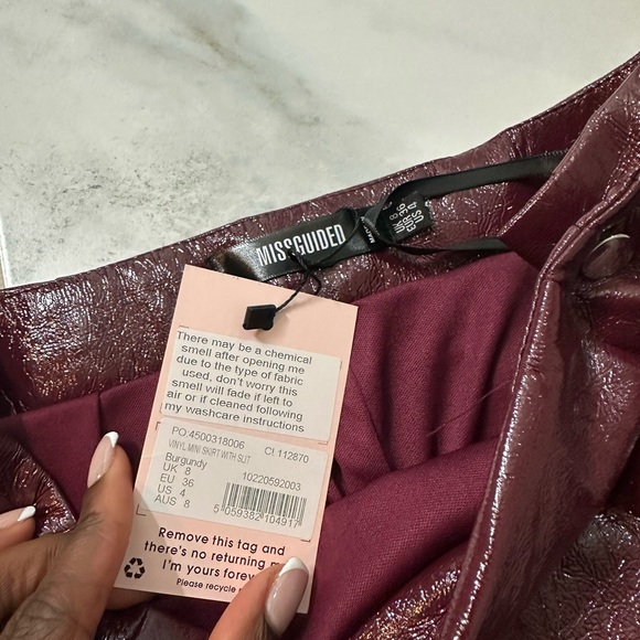 Elegant Burgundy Mini Skirt - Picture 4 of 6